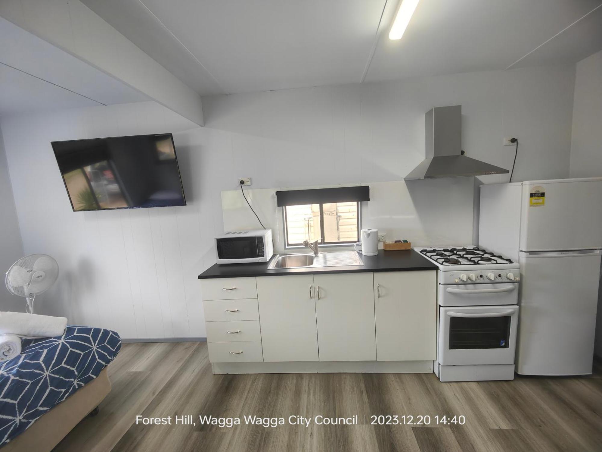 Wagga Wagga Tourist Park Hotel Bagian luar foto