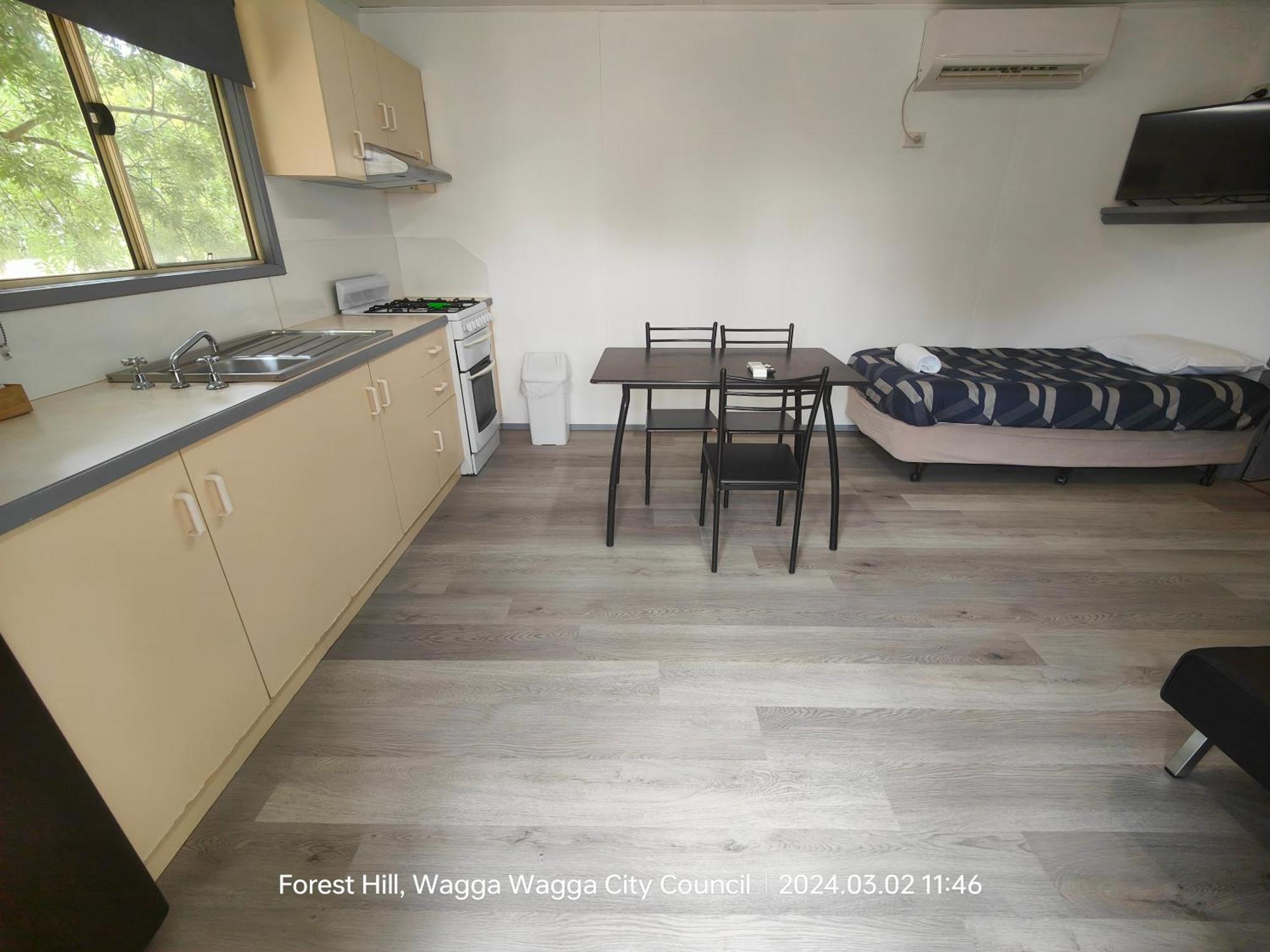 Wagga Wagga Tourist Park Hotel Bagian luar foto
