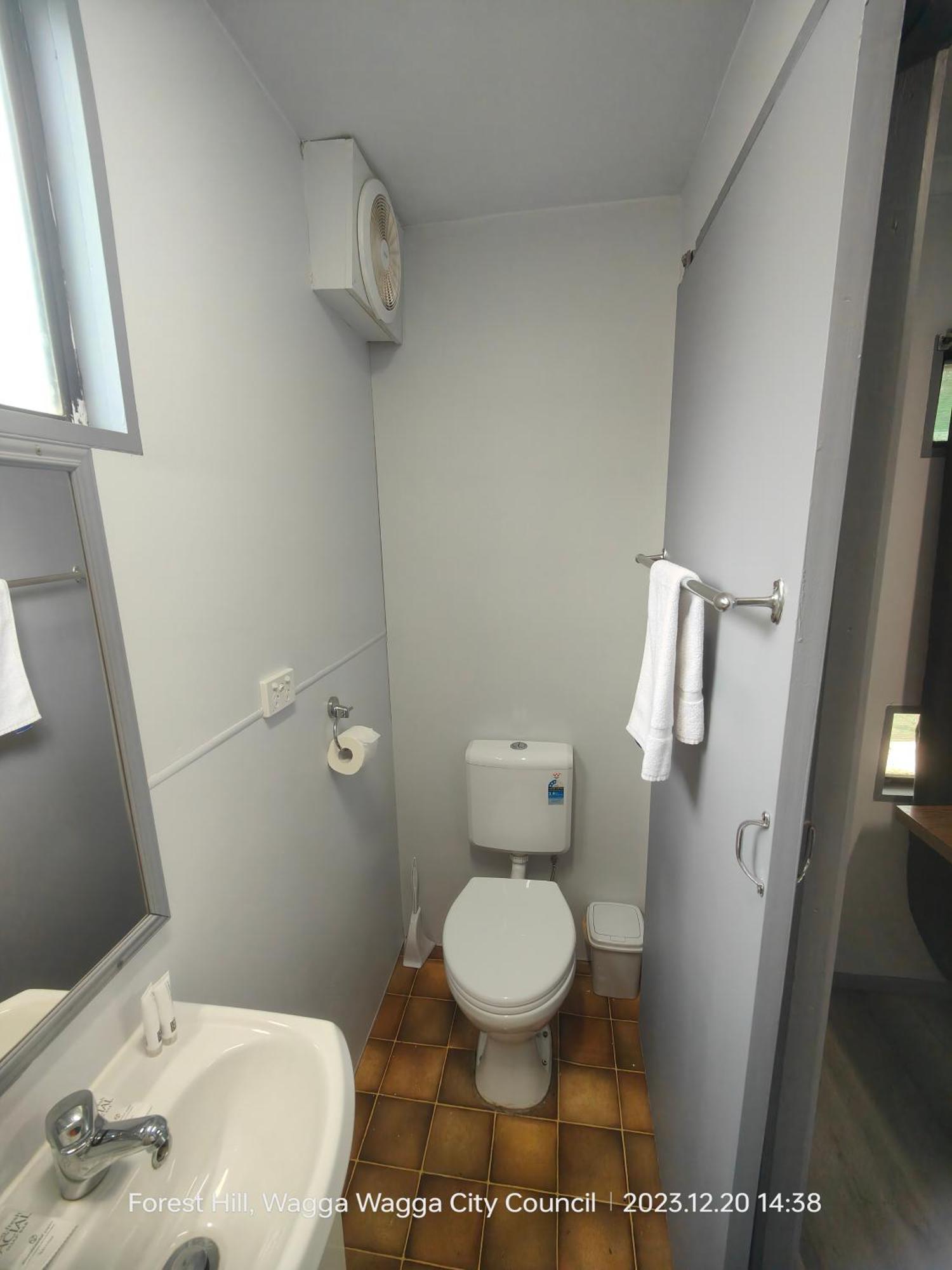 Wagga Wagga Tourist Park Hotel Ruang foto