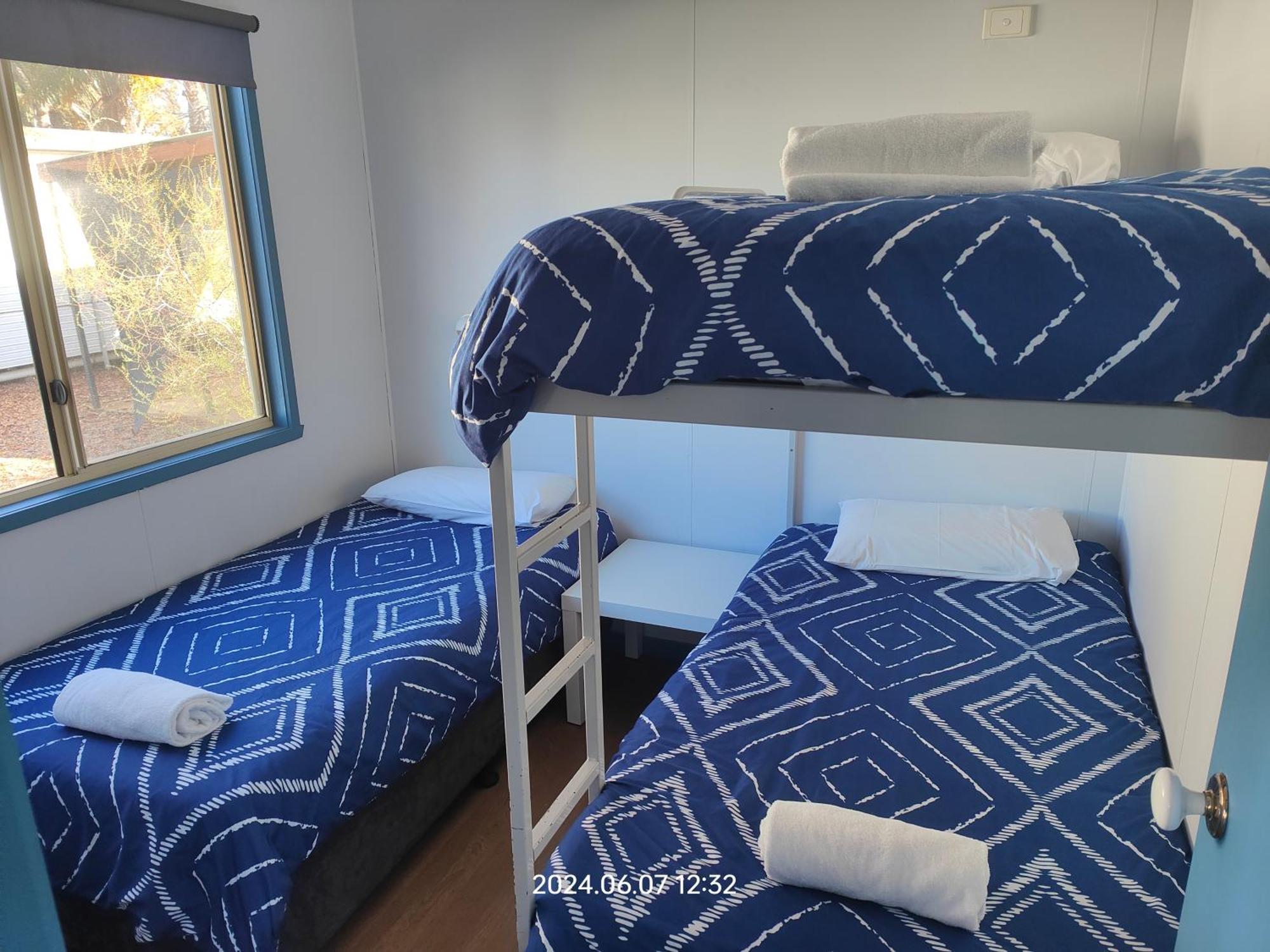 Wagga Wagga Tourist Park Hotel Ruang foto