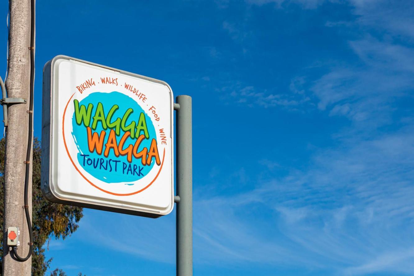 Wagga Wagga Tourist Park Hotel Bagian luar foto